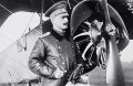 9 сентября 1913 года над Сырецким аэродромом Киева русский военный летчик Петр Николаевич Нестеров первым в мире выполнил замкнутую кривую в вертикальной плоскости, названную впоследствии «петлей Нестерова», или «мертвой петлей». Этим маневром Нестеров положил начало высшему пилотажу.