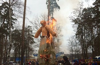 Народные гулянья в Раменском парке