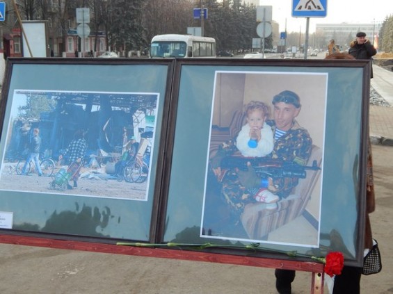 Фотовыставка в поддержку Донбасcа фото 6