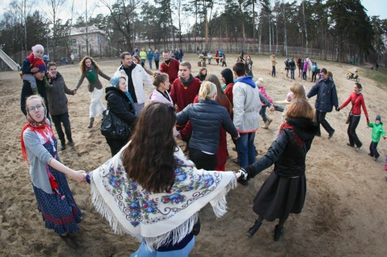 На Красную горку в Кратово прошли народные гулянья. фото 3