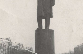 4 декабря 1969 года на главной площади города состоялось открытие памятника Н.Е.Жуковскому.