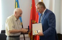 Леонид Петрикович, возглавлявший авиаград в конце 1990-х годов, награжден знаком отличия "За заслуги перед городом Жуковским".