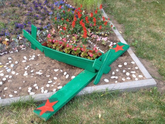 Традиционный конкурс цветников стартовал  11 июня. фото 5