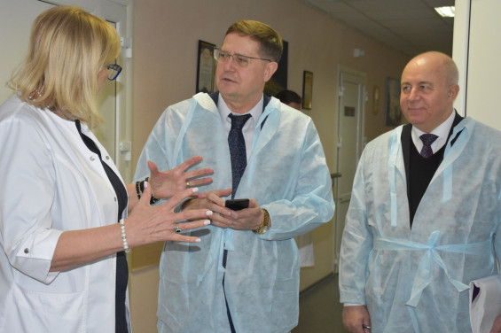 Представители общественной палаты Московской области провели мониторинг ситуации в городской клинической больнице наукограда. фото 3